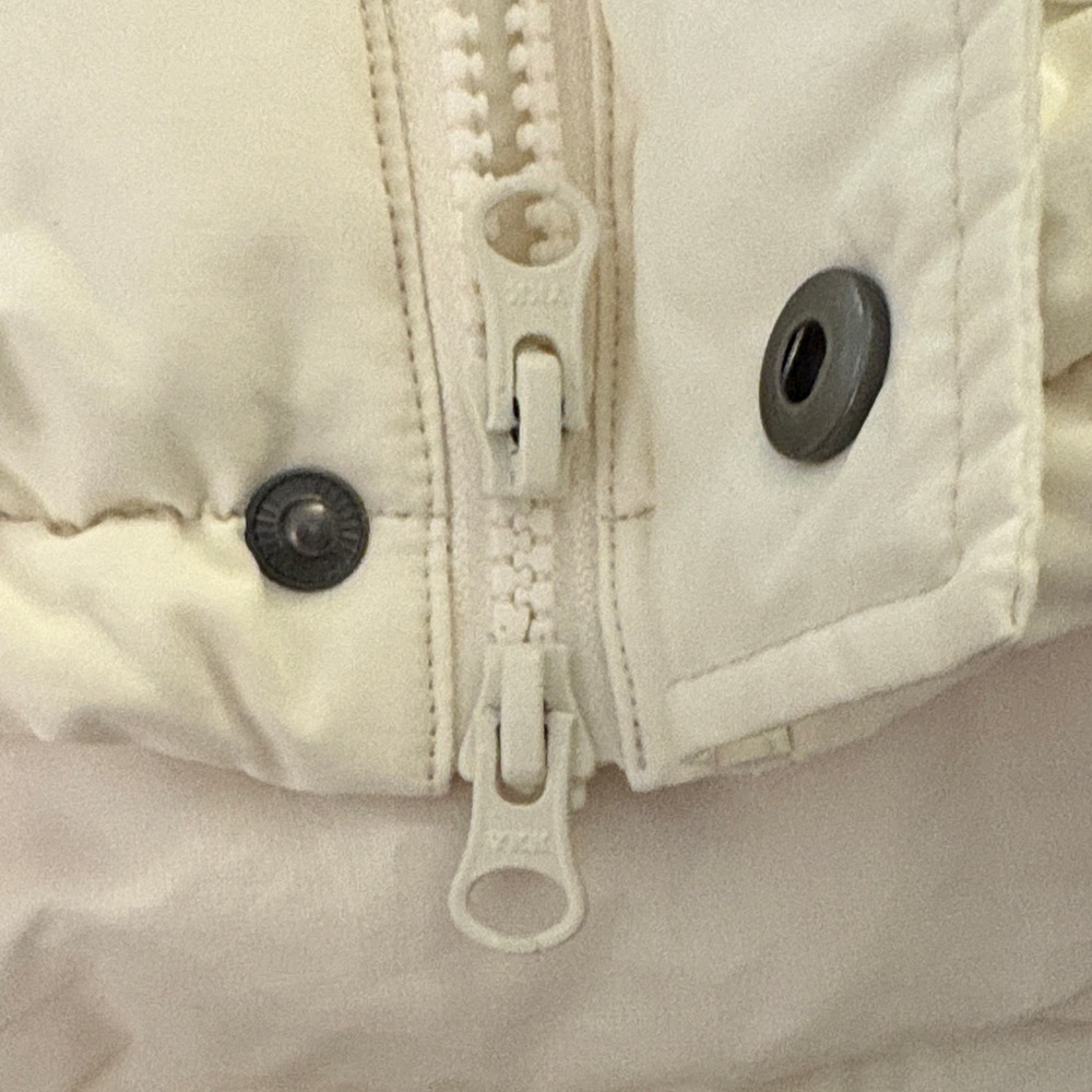 Madhappy Cream Puffer Vest ~ Size Medium - Picture 8 of 11